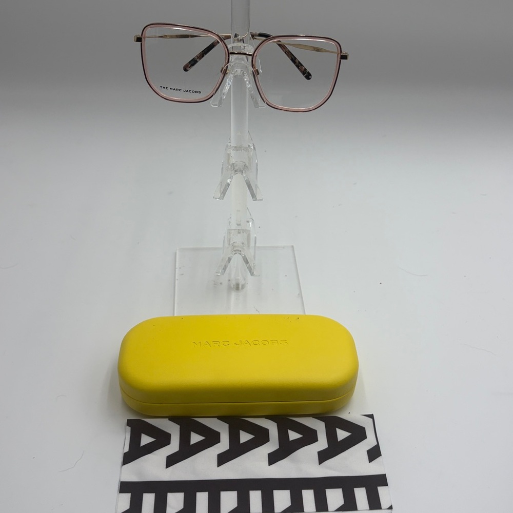 Marc Jacobs NEW Eyewear with Bright Yellow Case